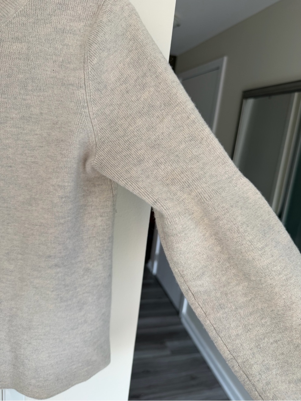 Babaton ($128) 100% Merino Wool Sweater Cream Beige Size L (Fits S/M) AS IS - Picture 4 of 9